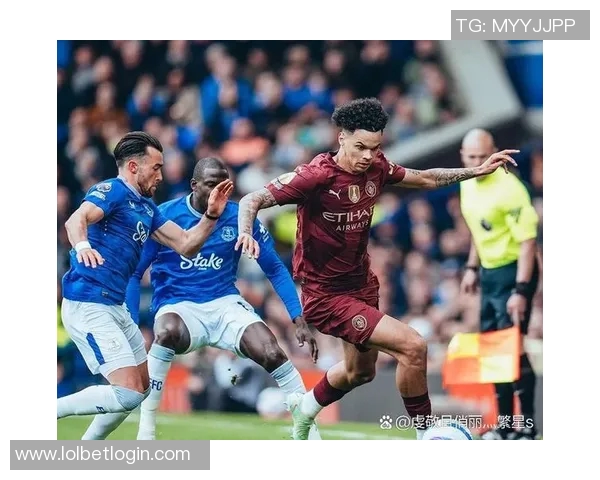 欧冠激战曼城大胜波尔图红牌争议引发全场热议