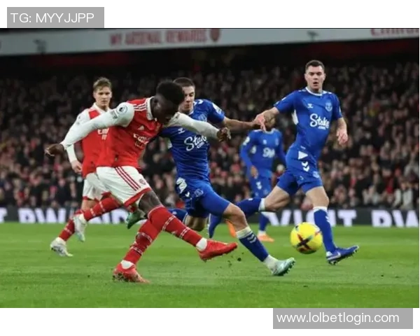 英超精彩对决阿森纳与里昂战成平局逆转瞬间引发全场热烈反响