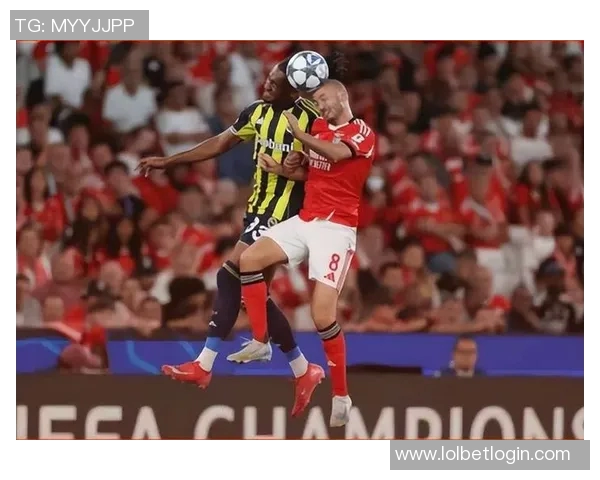 国王杯激战国米与本菲卡互交白卷神扑引发争议判罚引爆全场气氛 国王杯激战国米与本菲卡互交白卷神扑引发争议判罚引爆全场气氛