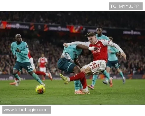 中超赛场惊现冷门拜仁逆转阿森纳红牌事件引发全场热议 中超赛场惊现冷门拜仁逆转阿森纳红牌事件引发全场热议