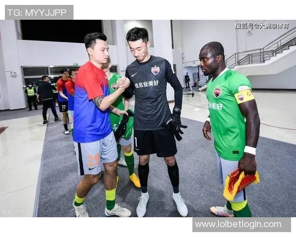 中超激战巴萨逆转波尔图红牌事件引发全场热议与数据分析