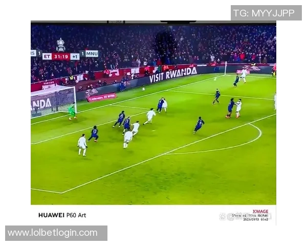 世界杯激战巴黎圣日耳曼点球大战险胜曼联全场沸腾数据解析