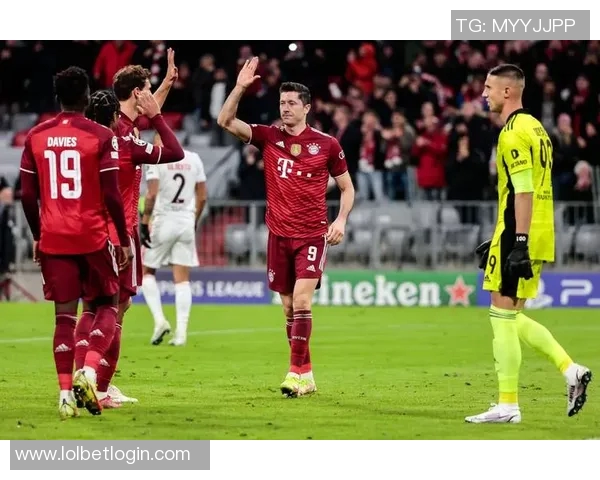 本菲卡逆转拜仁精彩瞬间回顾世界杯赛后点评引发热议 本菲卡逆转拜仁精彩瞬间回顾世界杯赛后点评引发热议