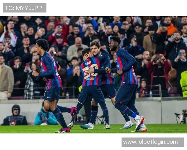 中超精彩对决巴萨6-2曼联神扑时刻引发全场狂欢点评