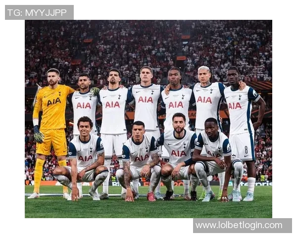 欧联杯精彩对决AC米兰狂胜热刺6比2帽子戏法点燃全场激情