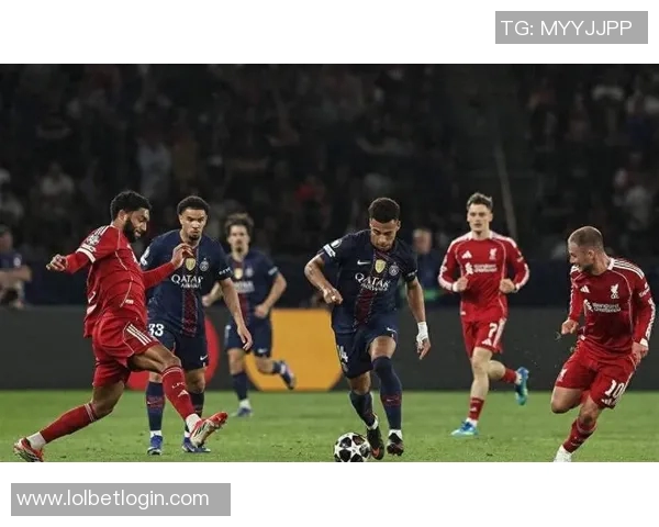 中超激战利物浦险胜巴萨点球大战引发全场狂欢与热议